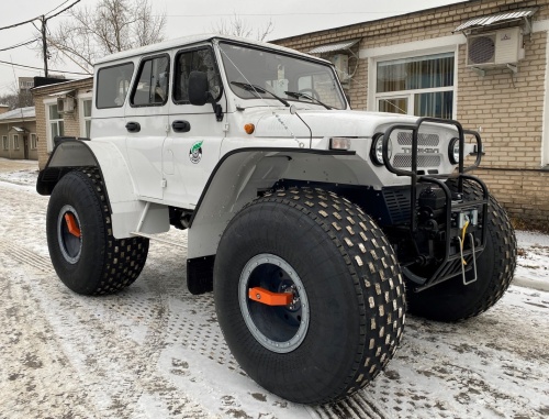 Испытания автомобиля УАЗ на шинах низкого давления Снежная целина